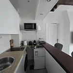 Cosy 1-Bedroom Apartment - Paris 17